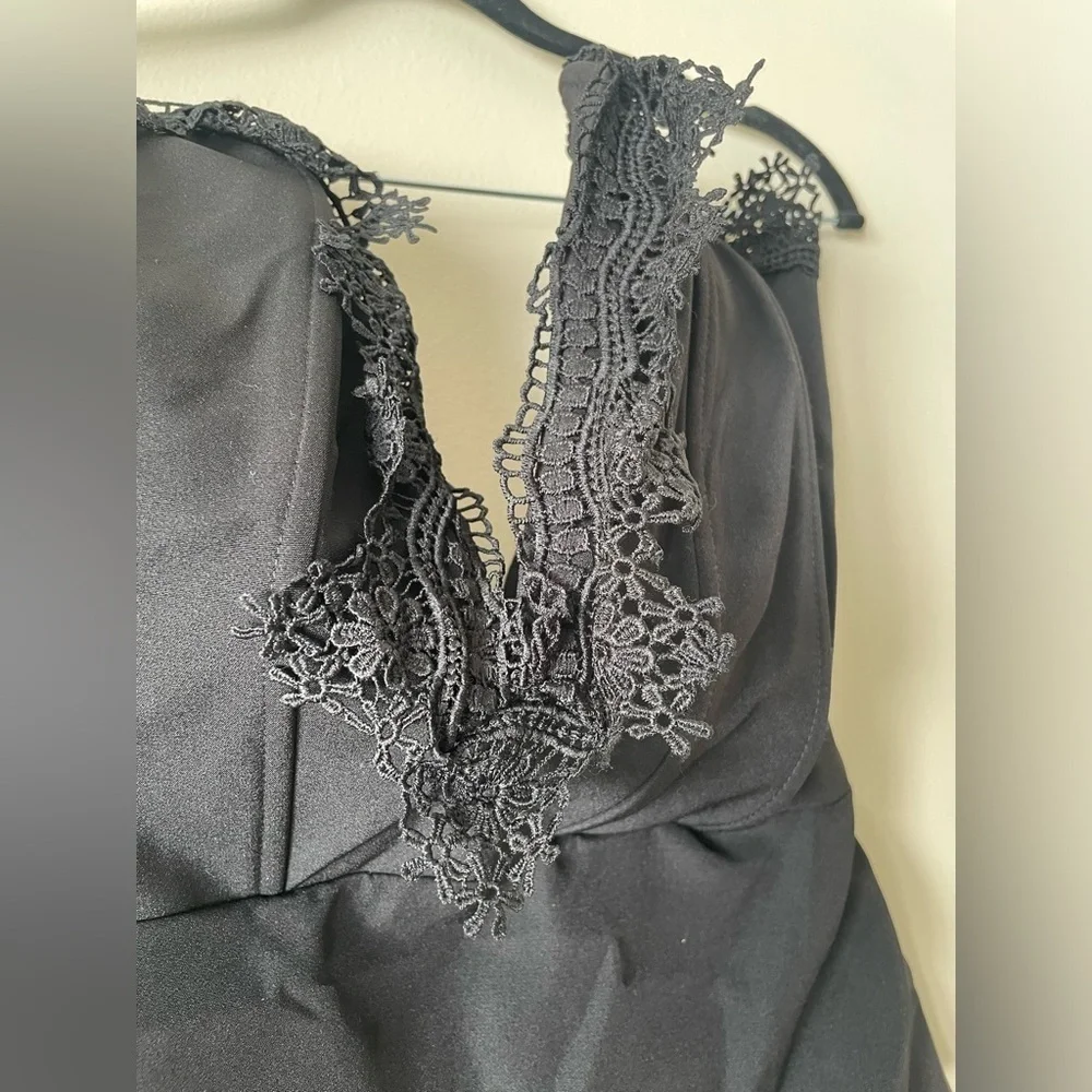 NWT Nichole Lynel The Label Bodysuit In Black - Picture 6 of 12